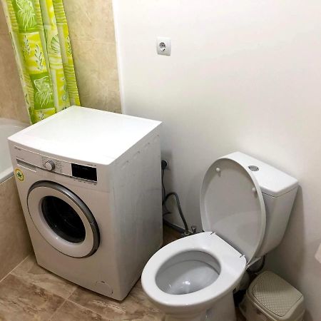 Gil Apartments, Korzo 7,2 Centre Ujgorod Dış mekan fotoğraf