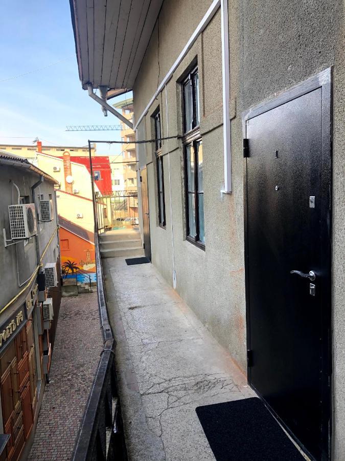 Gil Apartments, Korzo 7,2 Centre Ujgorod Dış mekan fotoğraf