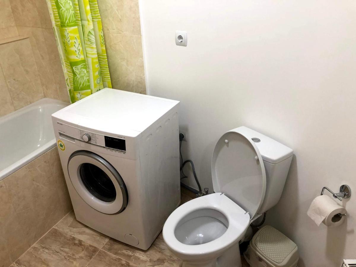 Gil Apartments, Korzo 7,2 Centre Ujgorod Dış mekan fotoğraf
