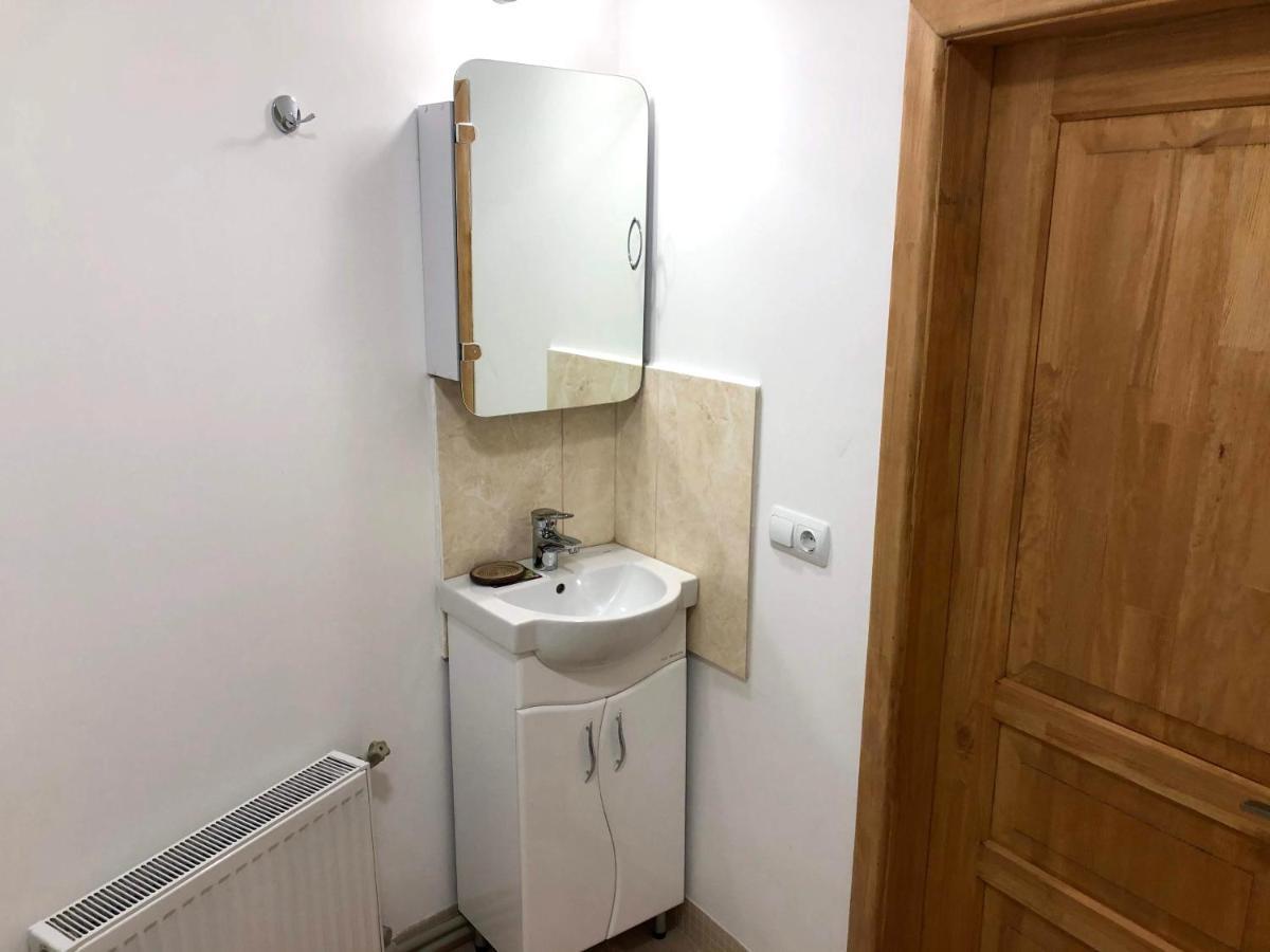 Gil Apartments, Korzo 7,2 Centre Ujgorod Dış mekan fotoğraf